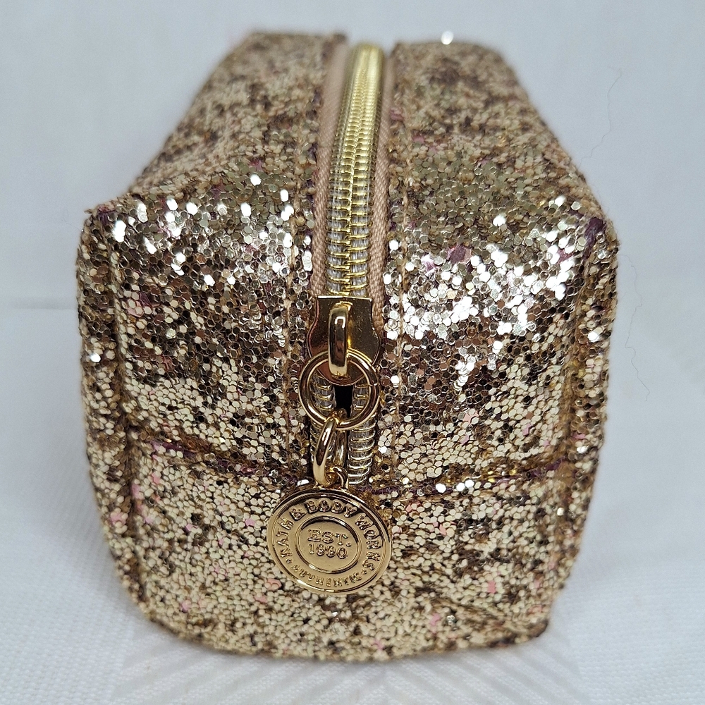 Beautiful Bath & Body Works Gold Glitters Shimmering Zip Pouch a Touch of Pink - Picture 5 of 15